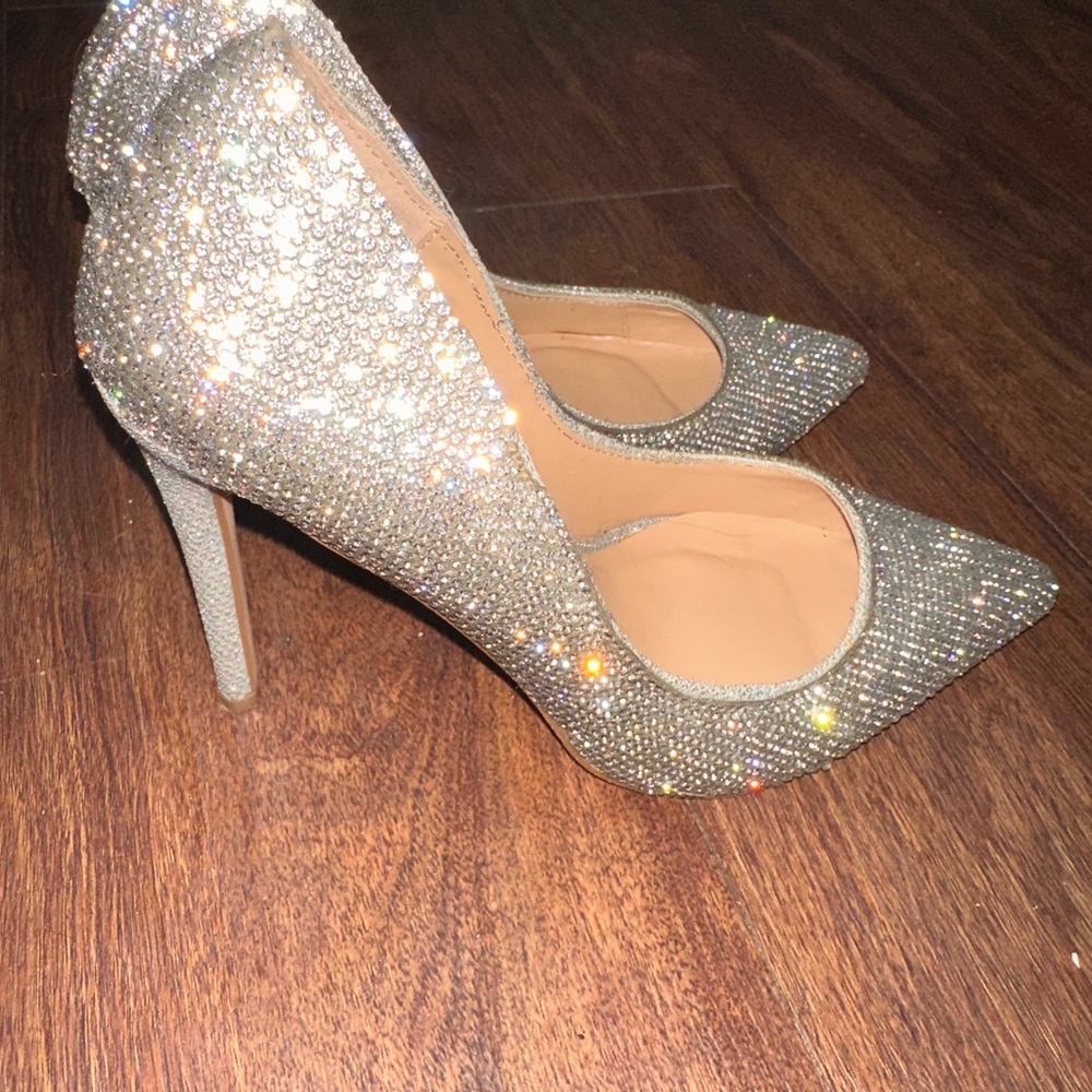 Steve Madden Size 7 Rhinestone Diamond Heels Silver